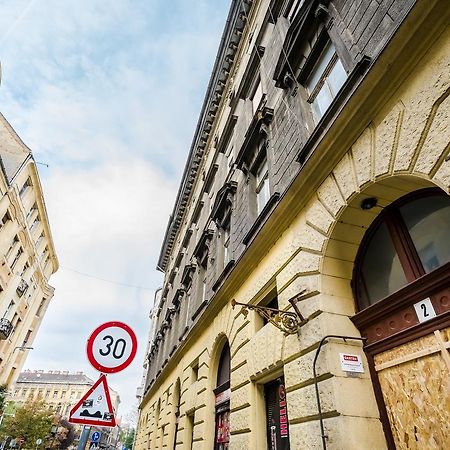 Roeck Premier Downtown Residence Budapest Exterior photo